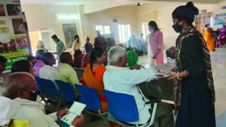 सियान जतन क्लिनिक के अंतर्गत बुजुर्गों को दिया स्वास्थ्य परामर्श :विशेष ओपीडी में बताए लू से बचने के उपाय