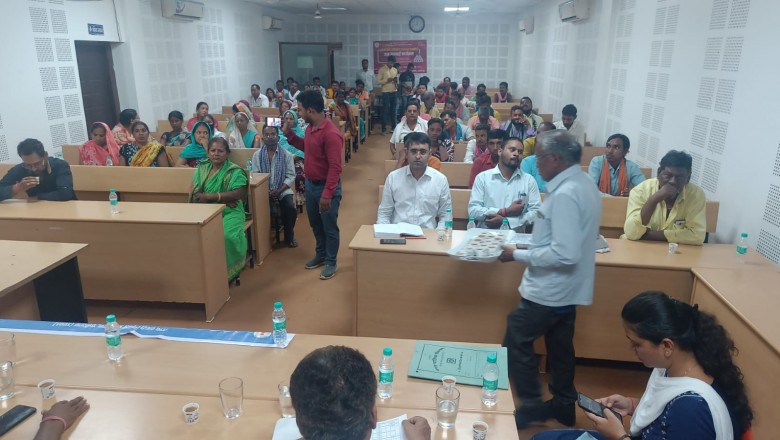 निगम में मोर जमीन-मोर मकान के सामाजिक अंकेक्षण के लिए हुई कार्यशाला सूडा से नियुक्त समिति ने पार्षदों व हितग्राहियों से मांगे सुझाव