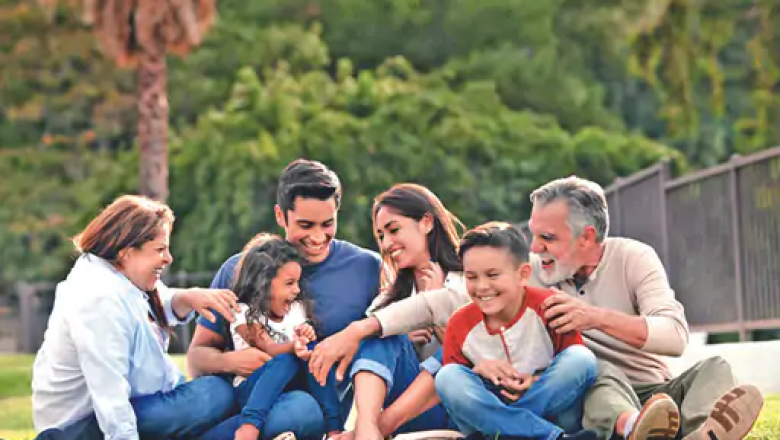 परिवार : एक बार फिर सीख लें संयुक्त परिवार का ककहरा