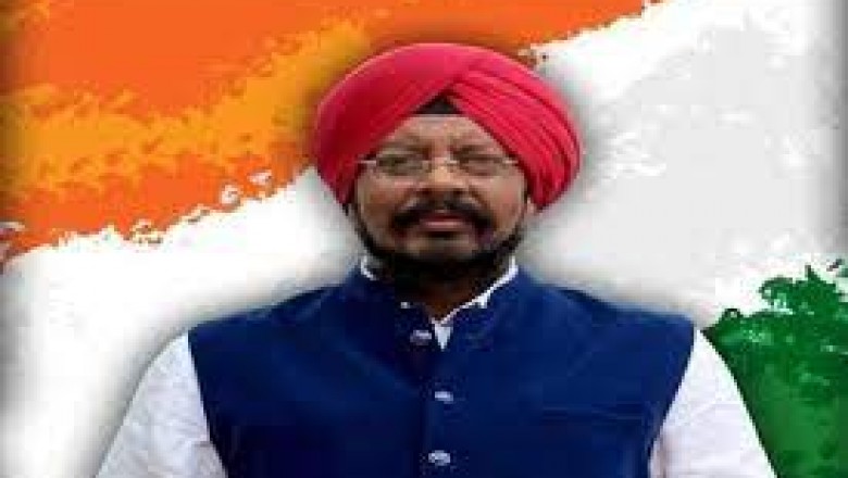 विधायक हो तो ऐसा : मरीजों को गर्मी से बचाने हॉस्पिटल को दान किया 10 एसी, जल्द वाटर कूलर देने का किया वादा ….