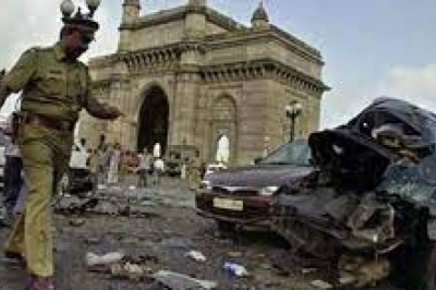 गुजरात ATS ने अहमदाबाद से पकड़ा; ब्लास्ट के बाद विदेश भागे फिर फर्जी पासपोर्ट से वापस आए अहमदाबाद12 मिनट पहले