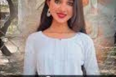 सिगरेट से धुएं के छल्ले बनाते फोटो ने ली जान:इंदौर में लड़की ने आत्महत्या से पहले डॉक्टर पिता को बताया था