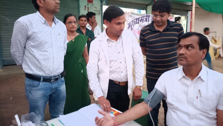 हाट-बाजार क्लीनिक योजना बनी ग्रामीणों के लिए वरदान