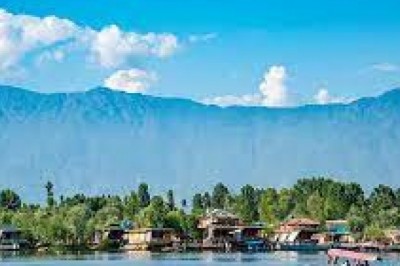 Srinagar Attack:  हमले में 7 साल की मासूम बेटी घायल  पुलिसकर्मी की हत्या,  आतंकियों का हमला