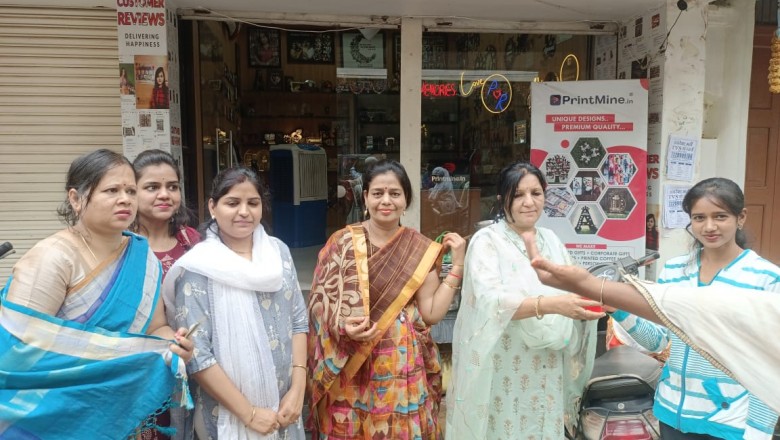 अग्रवाल महिला छत्तीसगढ़ इकाई - गर्मी के दिनों में स्टॉल लगाकर जलपान की व्यवस्था
