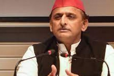 आजमगढ़ व रामपुर में गांव-गांव सपाइयों ने झोंकी ताकत, अखिलेश-आजम की प्रतिष्ठा दांव पर