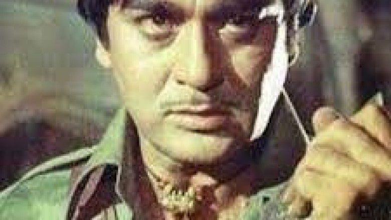 चेहरे पर चोटों के निशान, काला कुर्ता, लम्बे बाल...शमशेरा से पहले इन फिल्मों में देखिए डाकुओं का लुक