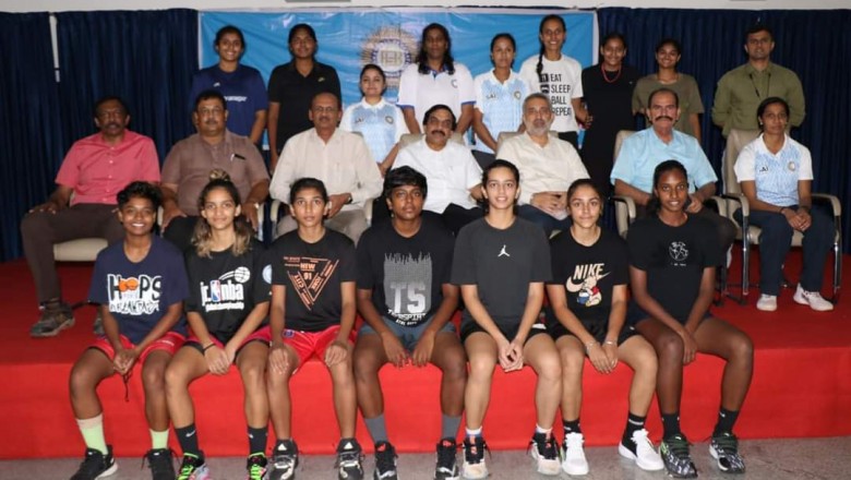 मुख्यमंत्री ने फीबा एशिया अंडर 16 बास्केटबॉल चौम्पियनशिप के लिए साई राजनांदगांव के प्रार्थना साल्वे एवं मोनी अदला को भारतीय बास्केटबॉल टीम में चयनित होने पर दी बधाई