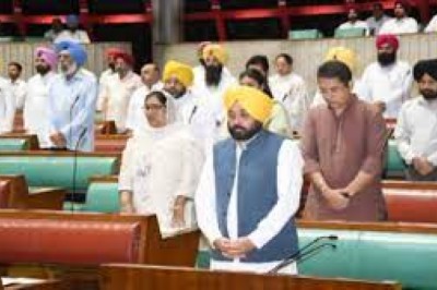 पंजाब राज्य के वित्त पर श्वेत पत्र लाएगी सरकार, CM भगवंत मान ने कहा- ‘पिछली सरकारों ने कैसे खजाने को लूटा और प्रदेश को कर्ज में डुबोया, उसका लेंगे हिसाब’