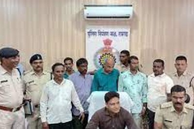 सरगना सहित 7 गिरफ्तार, मुख्य आरोपी जाली नोट मामले में जा चुका है जेल  नकली सर्टिफिकेट दे ऐंठते थे पैसे