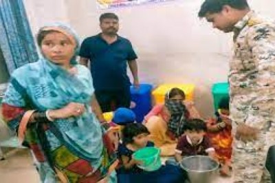 करील समझ जहरीले पदार्थ का किया सेवन : 9 लोग फूड प्वाइजनिंग के शिकार