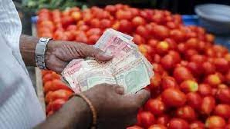 टमाटरो के दामो में उछाल 80 रुपये किलो पहुंचे दाम  :