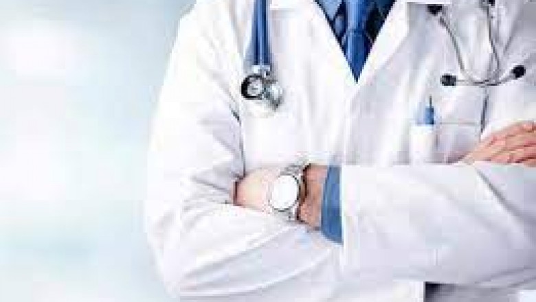 Doctor’s Day: 9 वीं में शादी हो गई… फिर सब्जी बेची, सीमेंट के कट्टे ढोए अब AIIMS में एसोसिएट प्रोफेसर