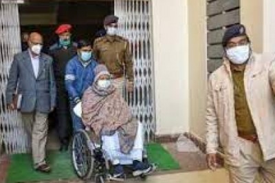 लालू प्रसाद यादव को इलाज के लिए एयर एंबुलेंस से दिल्ली एम्स लाया जाएगा, सीढ़ियों से गिर गए थे राजद प्रमुख