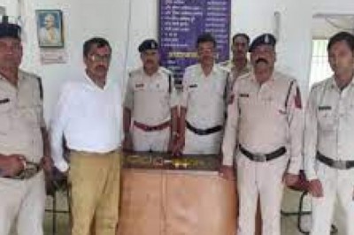 बैंक को ठगने पहुंचा ,नकली सोना लेकर जाच पड़ताल से खुला राज ,पहले ऐसे ही 48 लाख ले चुका था, अब गिरफ्तार