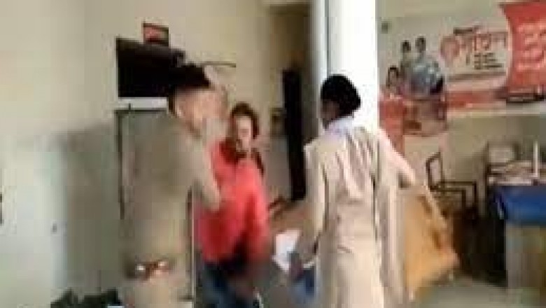 साहब…मुझे मेरा पति दिला दो: थाने पहुंचकर महिला बोली- कार सवार लोगों ने अगवा कर बनाया बंधक, जान को है खतरा