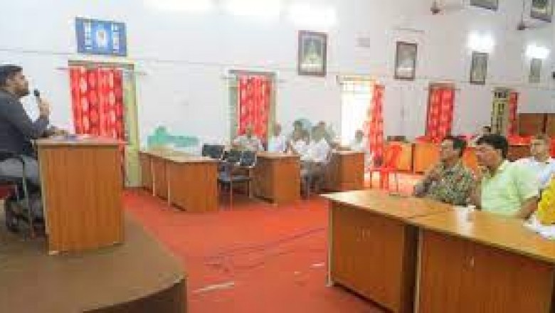 शासन के आदेश के परिपालन में हर घर झंडा कार्यक्रम आयोजित करने आयुक्त ने दिए निर्देश:
