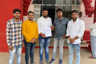भारतीय जनता युवा मोर्चा के कार्यकर्ताओं ने जिलाधीश से शिवनाथ नदी ओवर ब्रिज में कैमरा लगाने की मांग