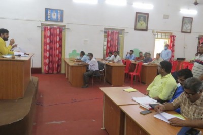 शासन द्वारा निर्धारित माहवार वसूली के अनुरूप वसूली करने के दिये कड़े निर्देश