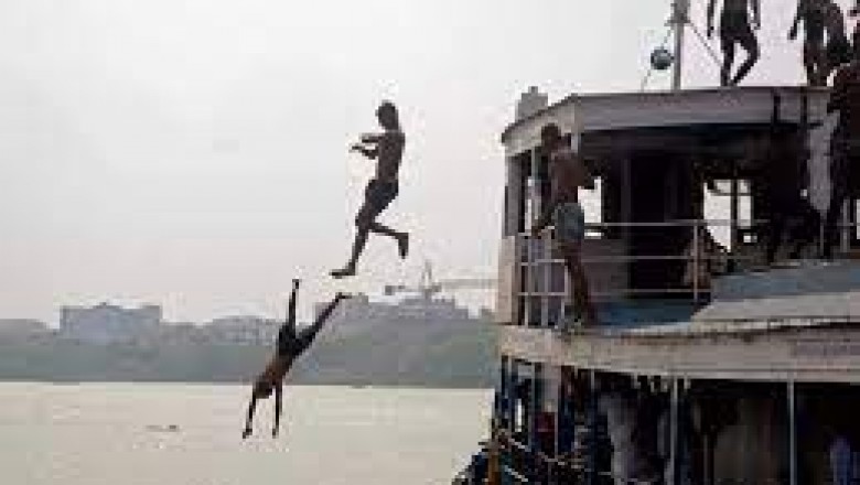 जल संरक्षण को बढ़ावा देने की दिशा में जिले में अमृत सरोवर निर्माण का कार्य तेजी से हो रहा - अब तक 167 अमृत सरोवर आकार ले रहे