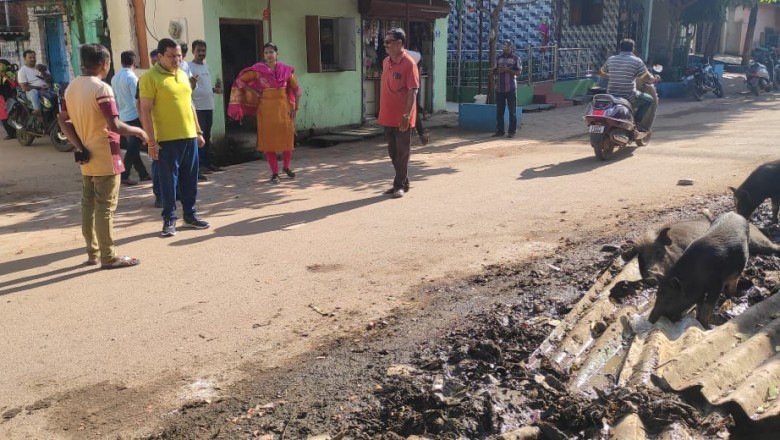 नियमित रूप से हो तालाब परिसर की सफाई, रामनगर तालाब के निरीक्षण के दौरान आयुक्त लोकेश चंद्राकर ने दिए निर्देश
