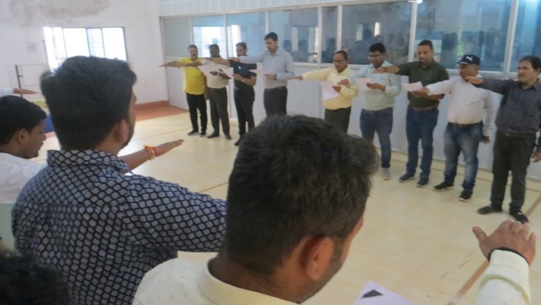 निगम मेें सद्भावना दिवस पर अधिकारियों व कर्मचारियों को आयुक्त ने दिलायी प्रतिज्ञा