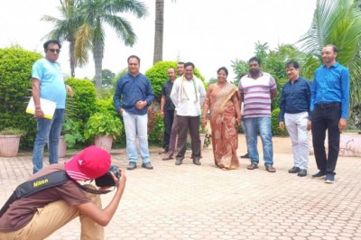 विश्व फोटोग्राफी दिवस पर जिला फोटोग्राफिक सोसायटी एवं नगर निगम द्वारा आज   चौपाटी के पास चतुर्थस्तरीय फोटोग्राफी प्रतियोगिता आयोजित