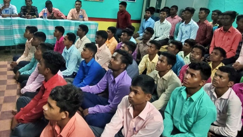दृढ़ इच्छाशक्ति और लक्ष्य के प्रति समर्पण सफलता का मूलमंत्र है - चन्द्रेश ठाकुर पोष्ट मैट्रिक आदिवासी बालक छात्रावास