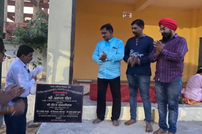 नवशक्ति दुर्गोत्सव समिति कर्मचारी नगर पानी टंकी में किया गया भव्य मंच का उद्घाटन