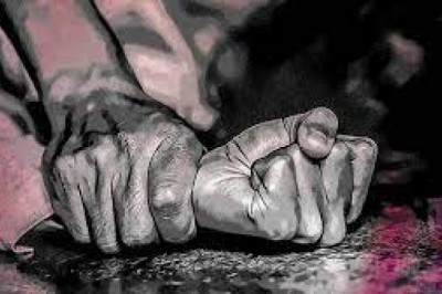 हैवानियत की हदें पार : दबंगों ने घर घुसकर दलित किशोरी से किया गैंगरेप, फिर डीजल डालकर जलाया