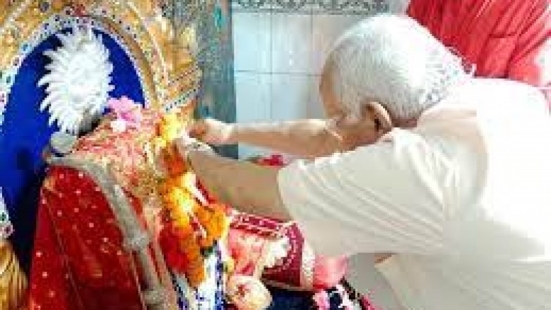 CM बघेल के निमंत्रण पर कौशल्या माता मंदिर पहुंचे