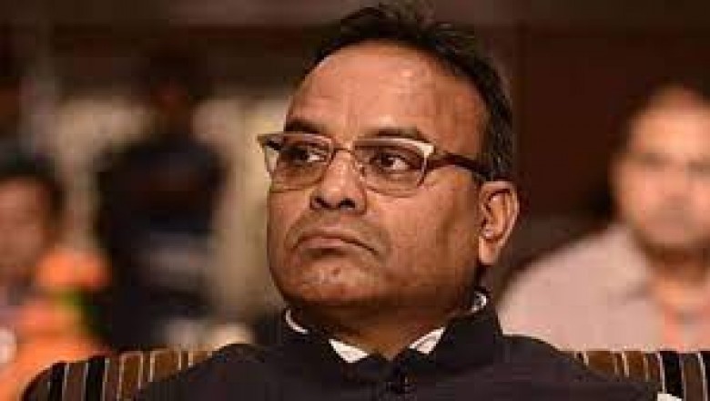 पटवारी के घूस लेने की घटना झलक मात्र, धमतरी जिले के कुरुद में :