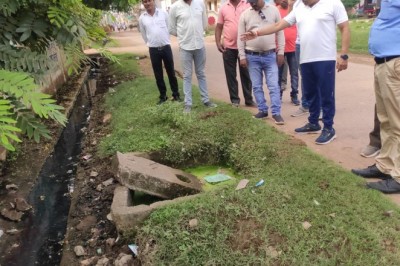 भिलाई के सुभाष मार्केट में तैयार हो रहा है सोलर लाइट युक्त हाट बाजार, मार्केट को व्यवस्थित करने सजेगा बाजार, निगम आयुक्त लोकेश चंद्राकर ने निरीक्षण कर लिया जायजा