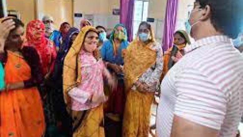 मुख्य चिकित्सा एवं स्वास्थ्य अधिकारी ने मौसमी बीमारियों की रोकथाम एवं बचाव की समीक्षा की