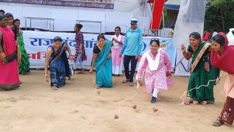 छत्तीसगढ़िया ओलंपिक 2022-23 के द्वितीय दिवस गेडी, गिल्ली डंडा, बाटी, भौरा,फुगडी आदि खेलो में वार्ड के खिलाडियों ने लिया उत्साह से भाग