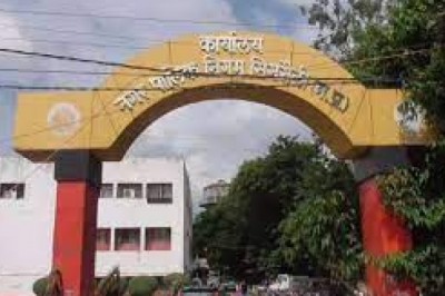 निगम कर्मचारियों का आशियाना उजाड़ने की तैयारी: बिल्डर्स को मुफ्त में दी जाएगी करोड़ों की जमीन, अधिकारी-कर्मचारियों में मचा हड़कंप