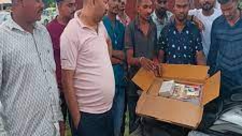 फ्लिपकार्ट के ऑनलाइन पार्सल से लैपटॉप की जगह किताबें निकलीं :