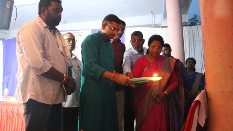 सेवा सहकारी समिति कन्हारपुरी में महापौर हेमा देशमुख एवं जिला सहकारी केन्द्रीय बैंक के अध्यक्ष नवाज खान ने खाद गोदाम व कार्यालय भवन निर्माण के लिये किया भूमिपूजन