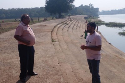आयुक्त ने किया मोहारा मेला स्थल का निरीक्षण, व्यवस्था कि ली जानकारी  तीन दिवसीय मेला के लिये अधिकारियों व कर्मचारियों को सौपा दायित्व