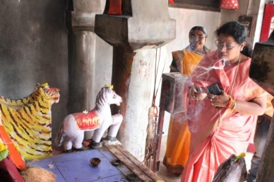 महापौर एवं निगम पदाधिकारियों ने दी प्रकाश पर्व की बधाई :
