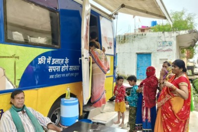 भिलाई क्षेत्र में संचालित मोबाइल मेडिकल यूनिट के स्वास्थ्य शिविर में अब तक 1 लाख 39 हजार 138 लोगों का हो चुका है इलाज