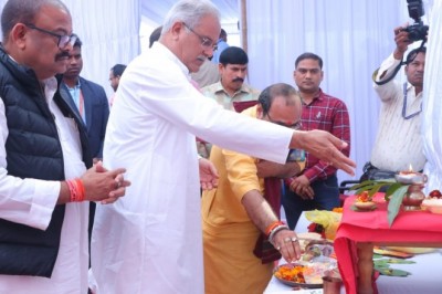 जिला छोटा हुआ, प्रशासनिक कसावट लाकर आम जनता को लाभ पहुंचाएं अधिकारी : मुख्यमंत्री  भूपेश बघेल
