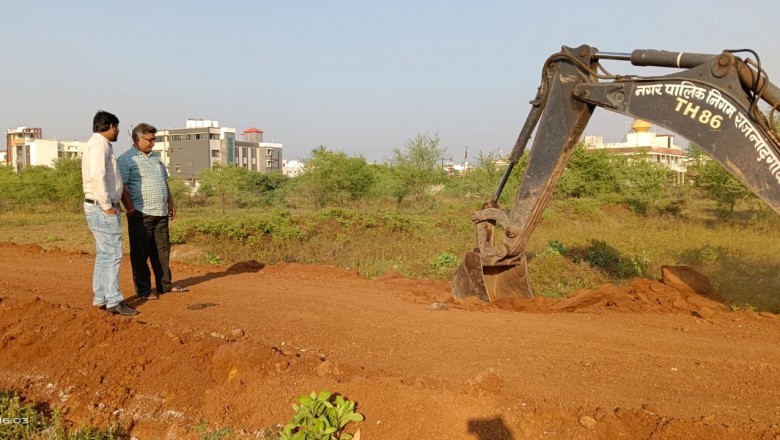 मलमा का सार्वजनिक भंडारण, यातायात  बाधित करने के साथ आमजन की असुविधा का कारण :