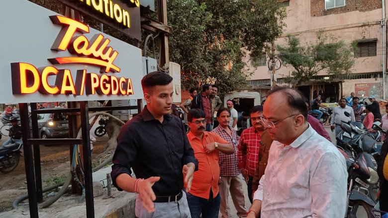 कब्जे पर ताबड़तोड़ कार्रवाही से दुकानदारो में हड़कंप