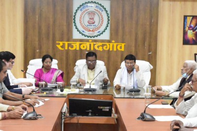 79 वीं महंत राजा सर्वेश्वर दास स्मृति अखिल भारतीय हॉकी प्रतियोगिता आयोजन के संबंध में समिति के सदस्यों ने की आवश्यक चर्चा एवं लिए अहम निर्णय