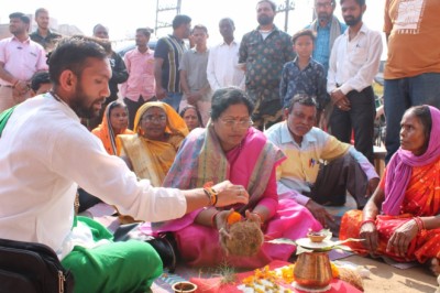 मोतीपुर रामनगर में निर्मित सामुदायिक भवन (रविदास समाज) का महापौर ने किया लोकार्पण