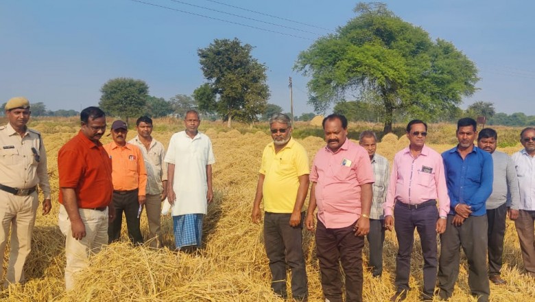 राजनांदगांव के किसान उत्साह से कर रहे पैरादान