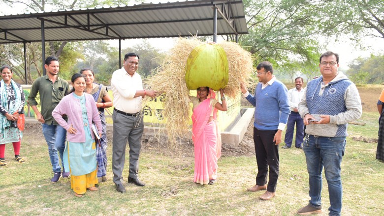 कलेक्टर ने किया मालपुरी गौठान का निरीक्षण,गौठान में तार फेसिंग के लिए तत्काल 3 लाख रूपये की दी स्वीकृति