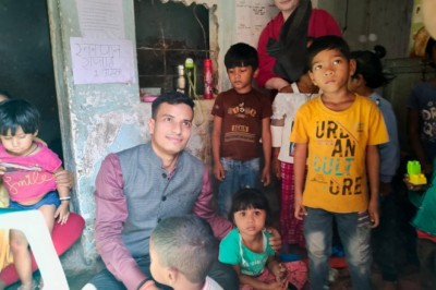 आंगनबाड़ी स्कूल का आयुक्त ने किया औचक निरीक्षण: वार्ड 20 के पुराने आंगनबाड़ी को स्मार्ट आंगनबाड़ी बनाने की तैयारी: