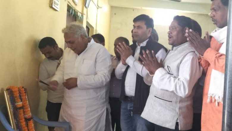 17 लाख की लागत से होगा वार्ड 34 में सामुदायिक भवन में मूत्रालय का निर्माण कार्य व सीमेंट सड़क का विधायक एवं महापौर ने किया भूमिपूजन